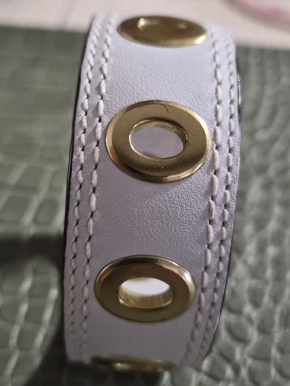 Coach White Leather Strap with Gold Eyelets - Picture 3 of 4